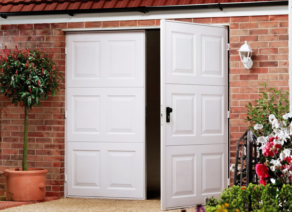 Oakley Windows | Garage Doors | Basingstoke, Hampshire, Berkshire, Surrey